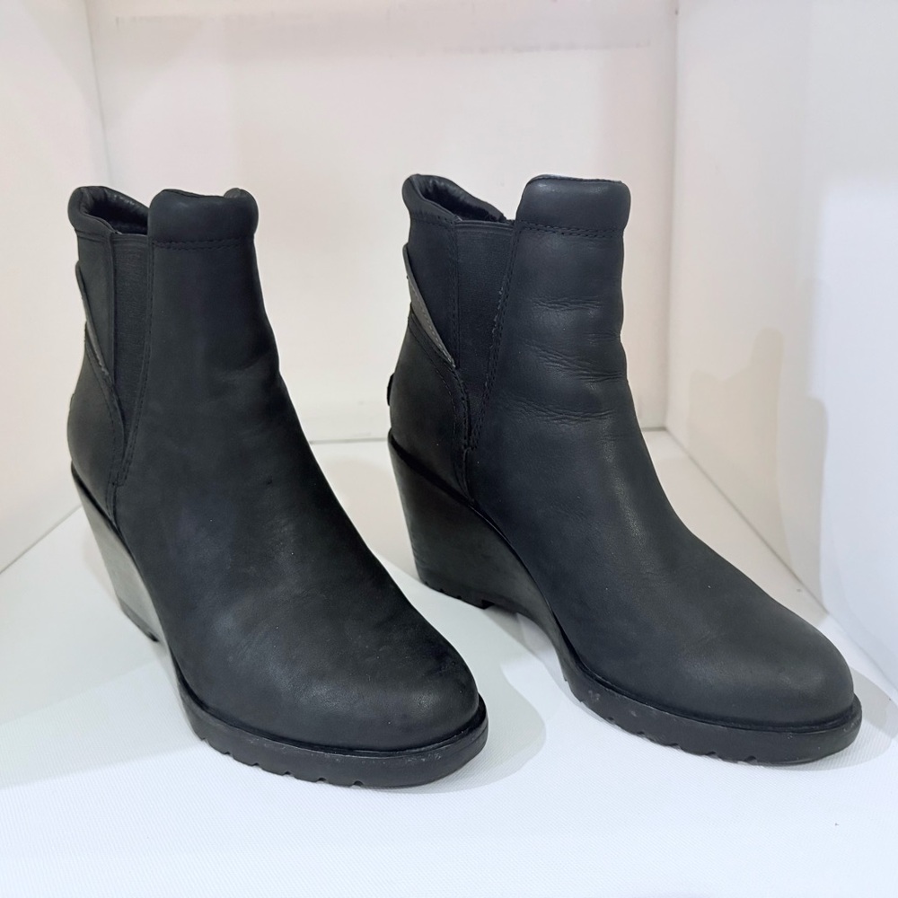 Sorel Black Wedge Ankle Boots